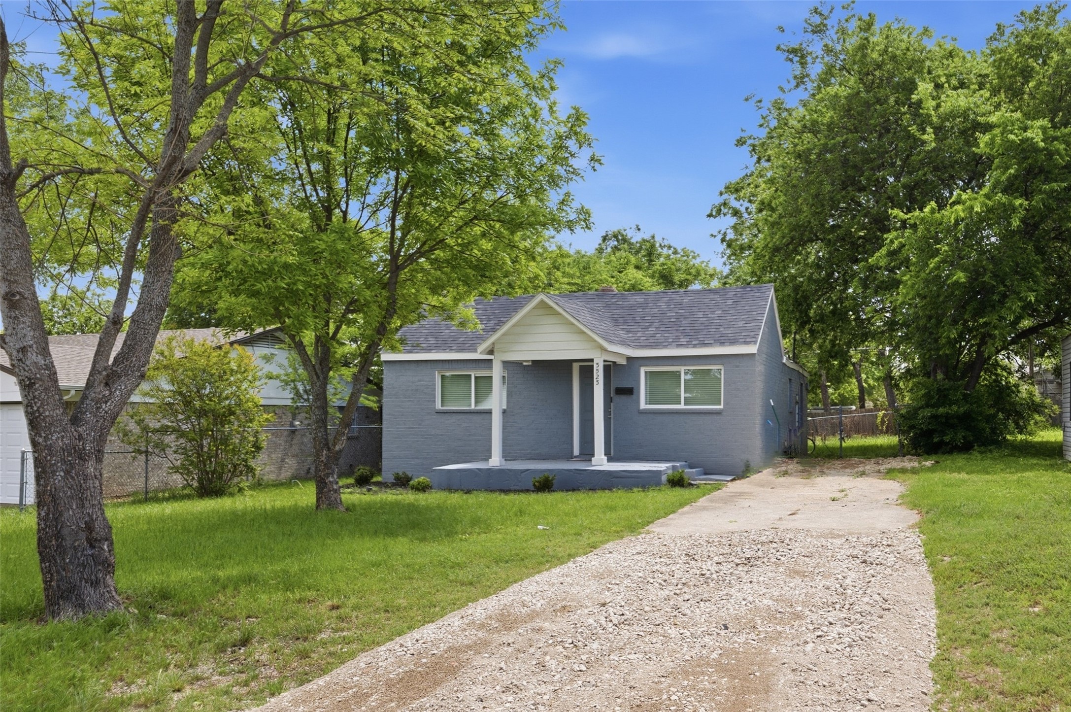 5525 Goodman Avenue Fort Worth TX 76107