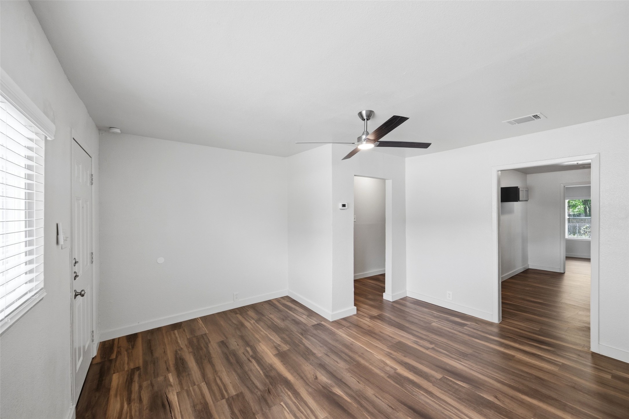 5525 Goodman Avenue Fort Worth TX 76107