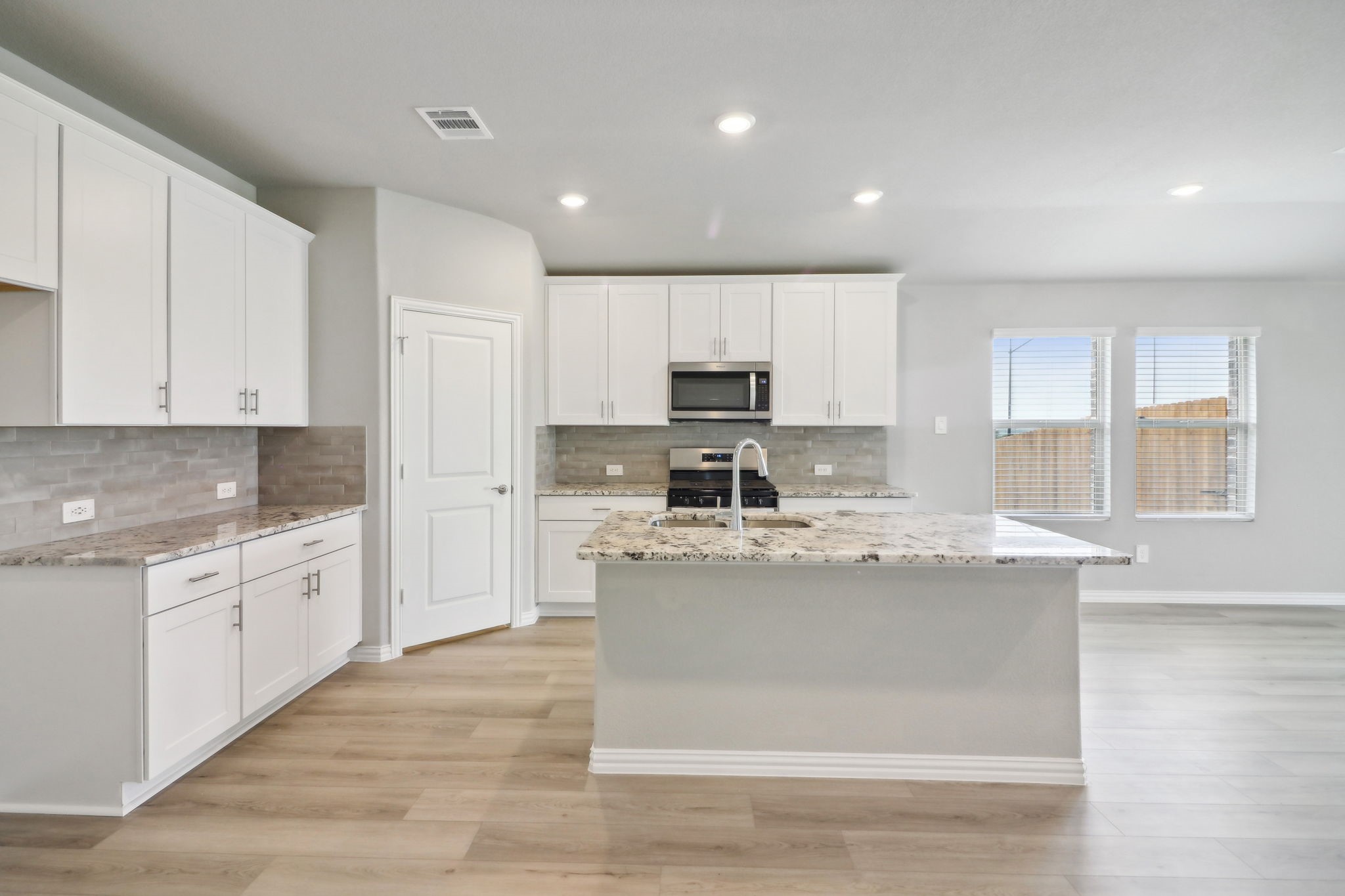 502 Castle Road Sherman TX 75092