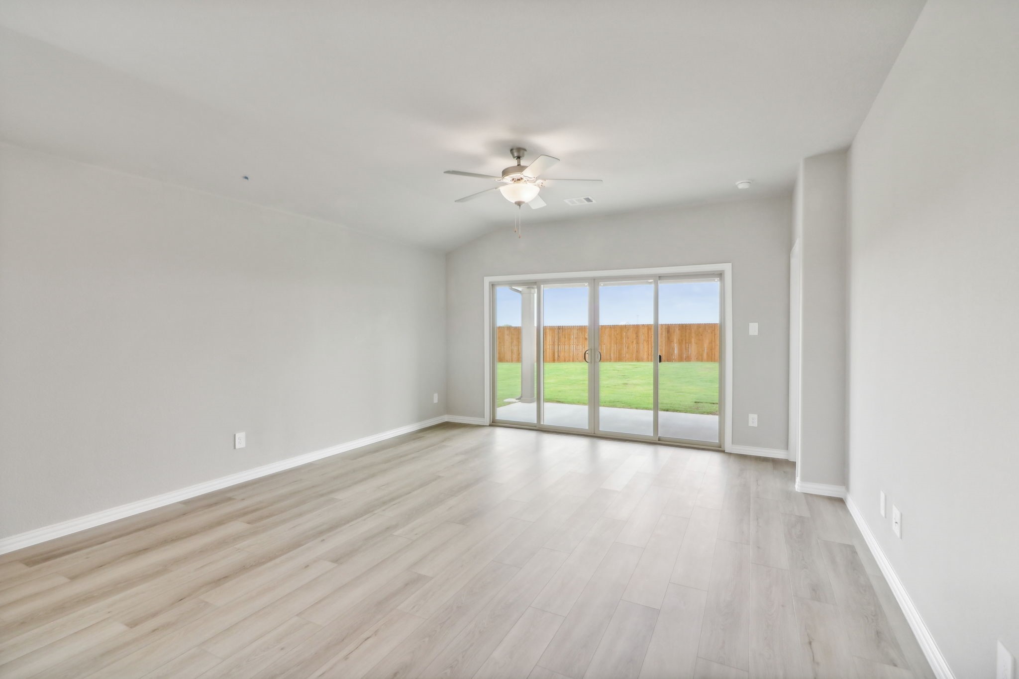 502 Castle Road Sherman TX 75092