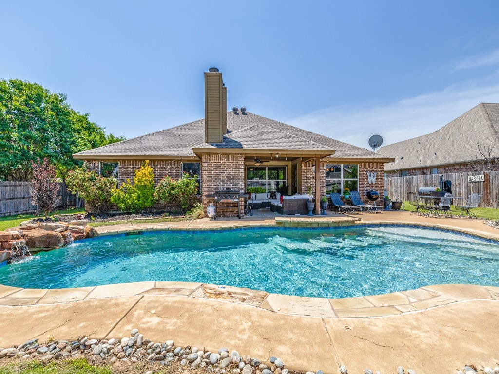 2103 Ridgewood Drive Bridgeport TX 76426