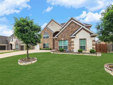 4004 Mescalero Court Mansfield TX 76063