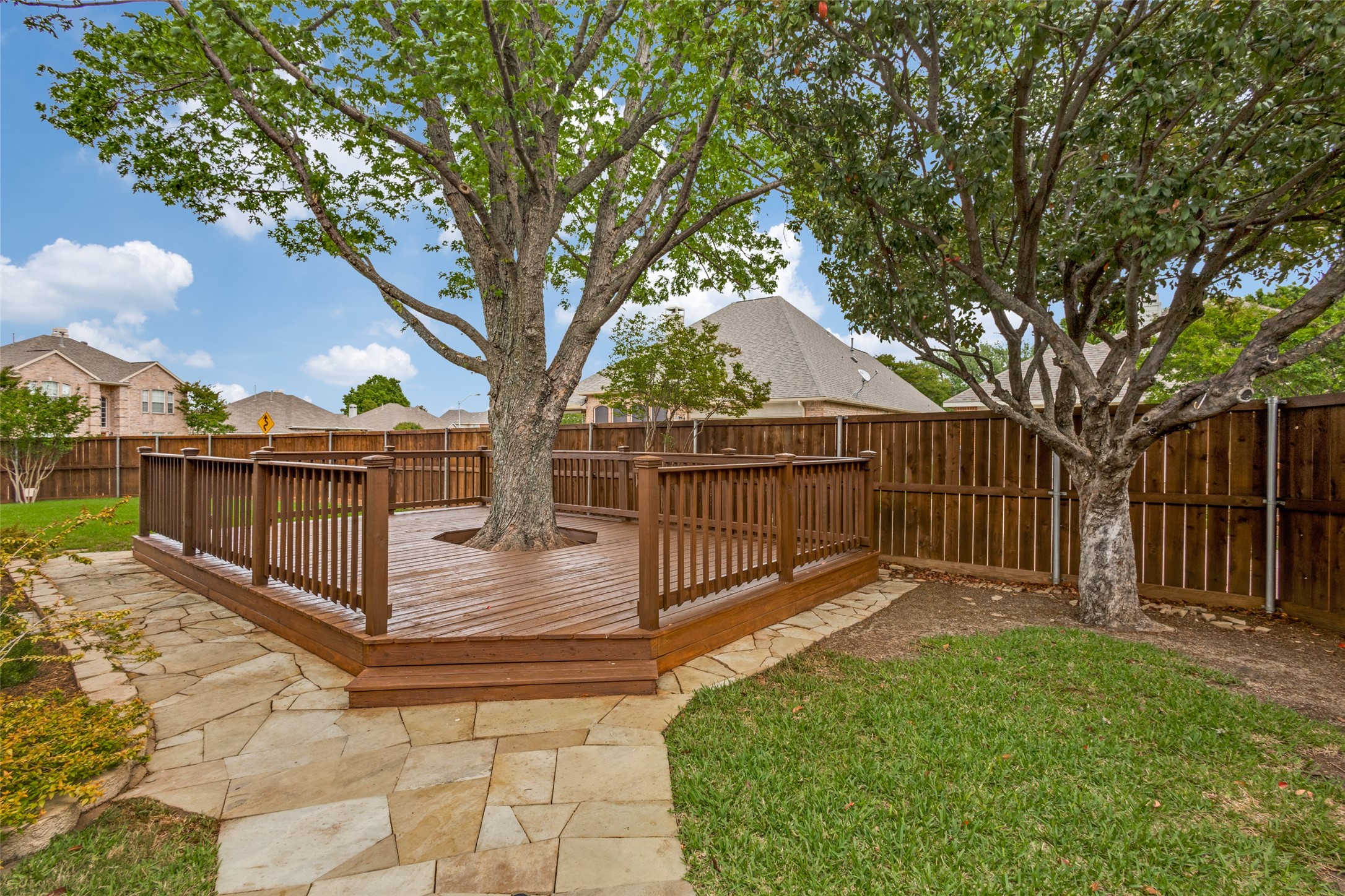 2901 Brittany Lane Mckinney TX 75070