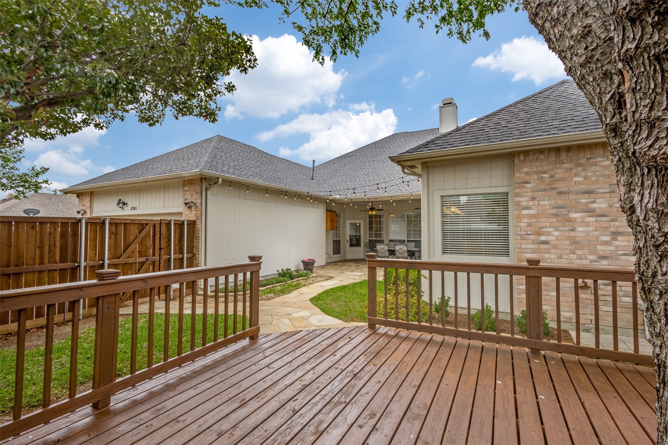 2901 Brittany Lane Mckinney TX 75070