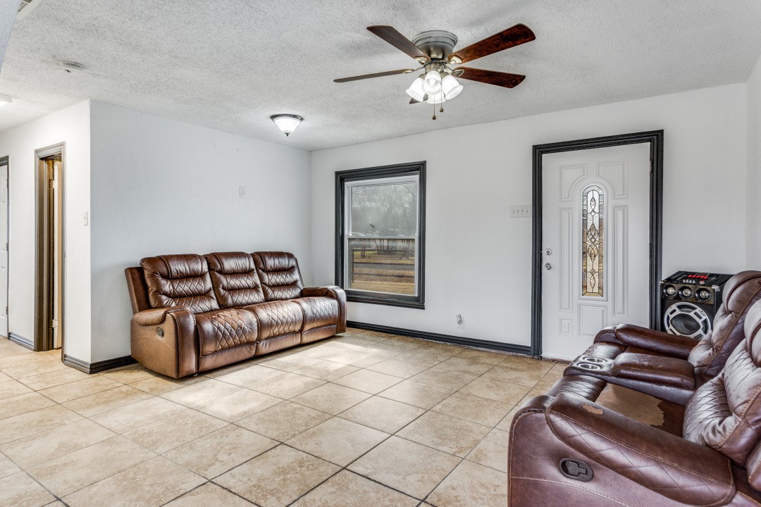 817 Stella Mae Drive Fort Worth TX 76028