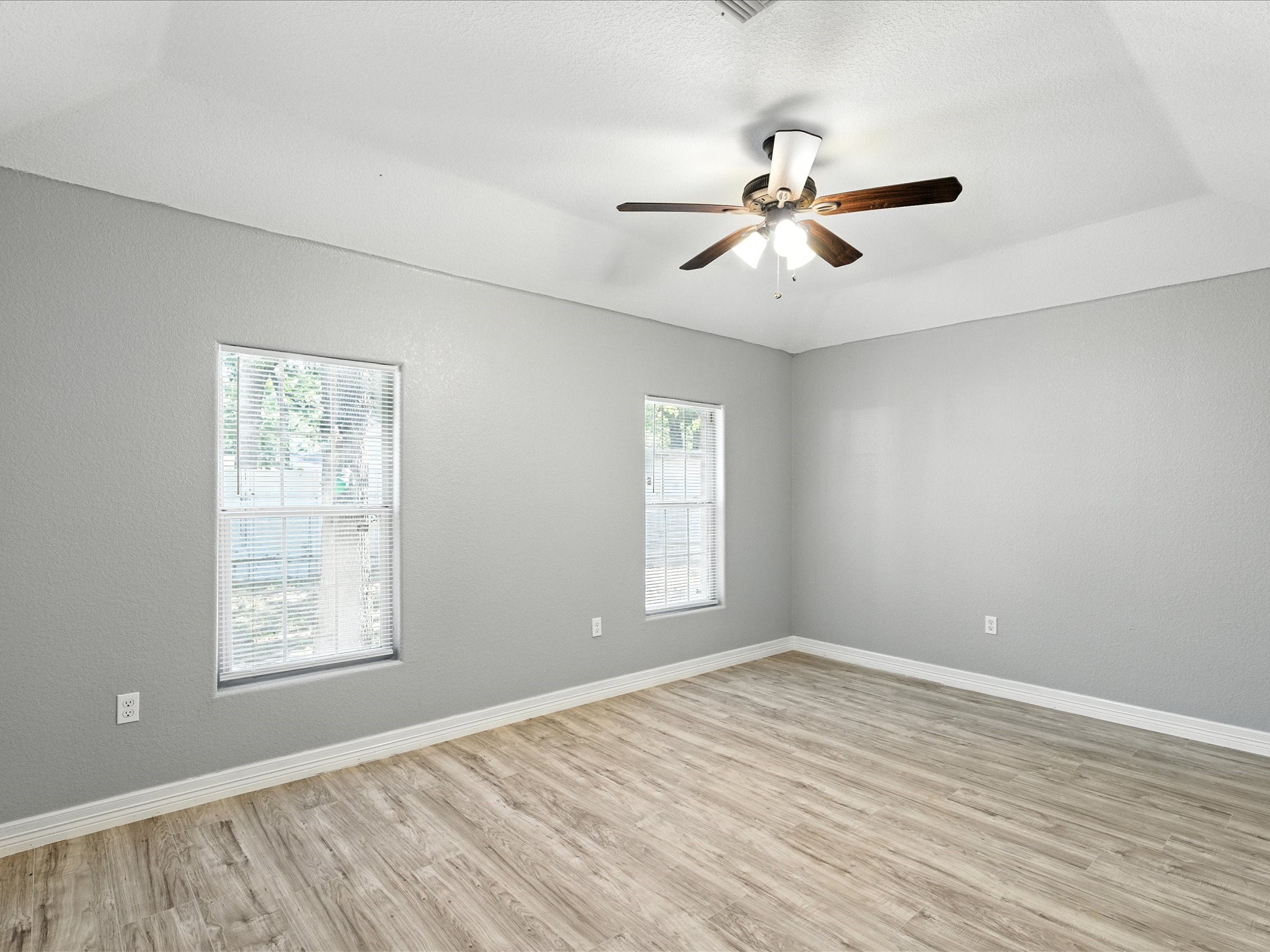 5720 Frisco Avenue Forest Hill TX 76119