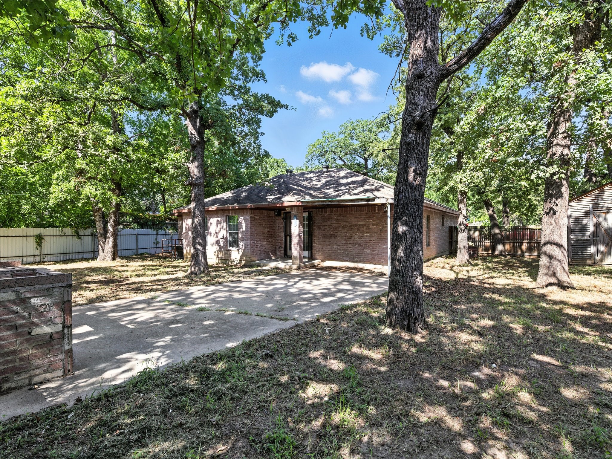 5720 Frisco Avenue Forest Hill TX 76119