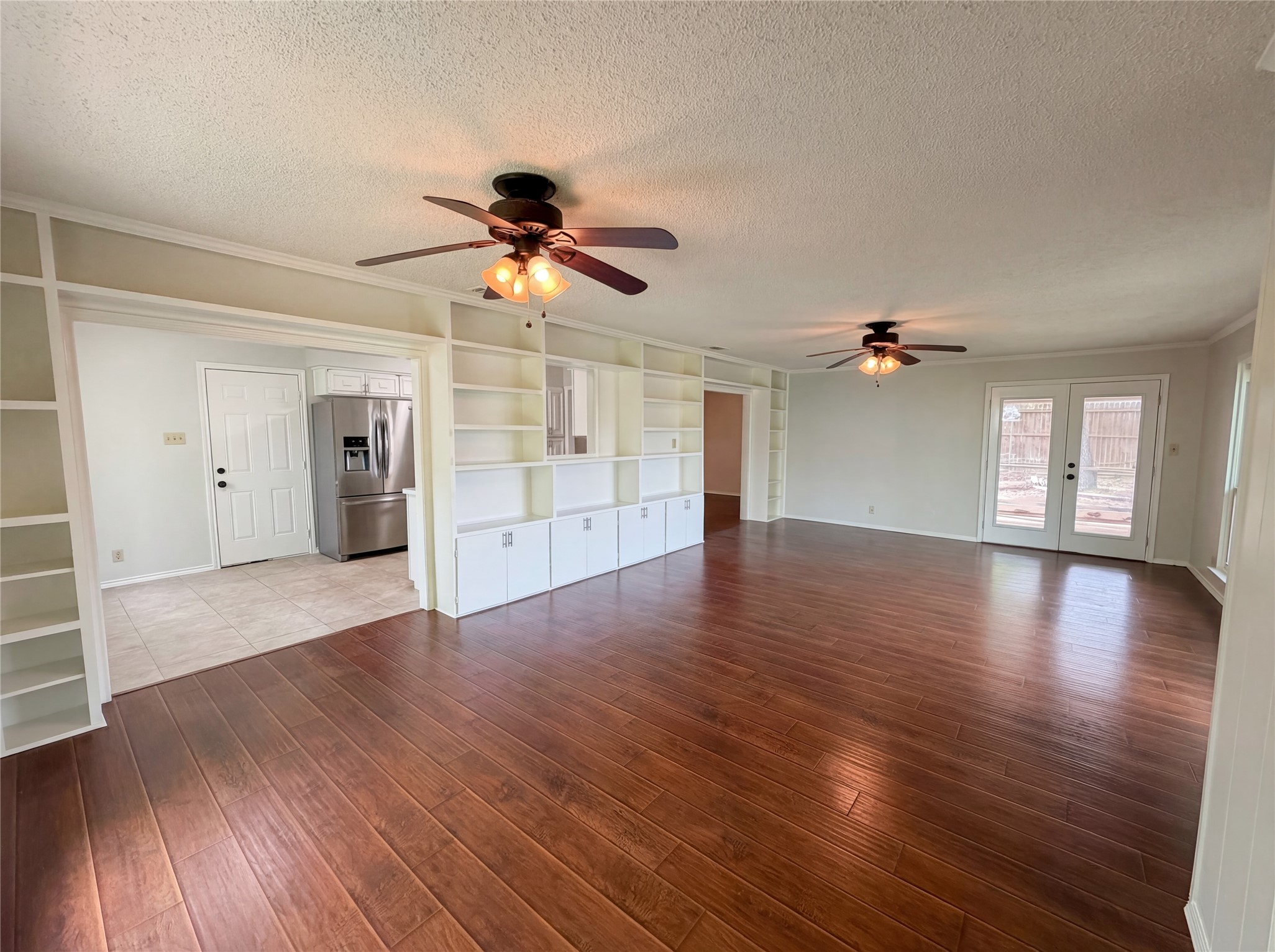 1023 N Lucas Drive Grapevine TX 76051