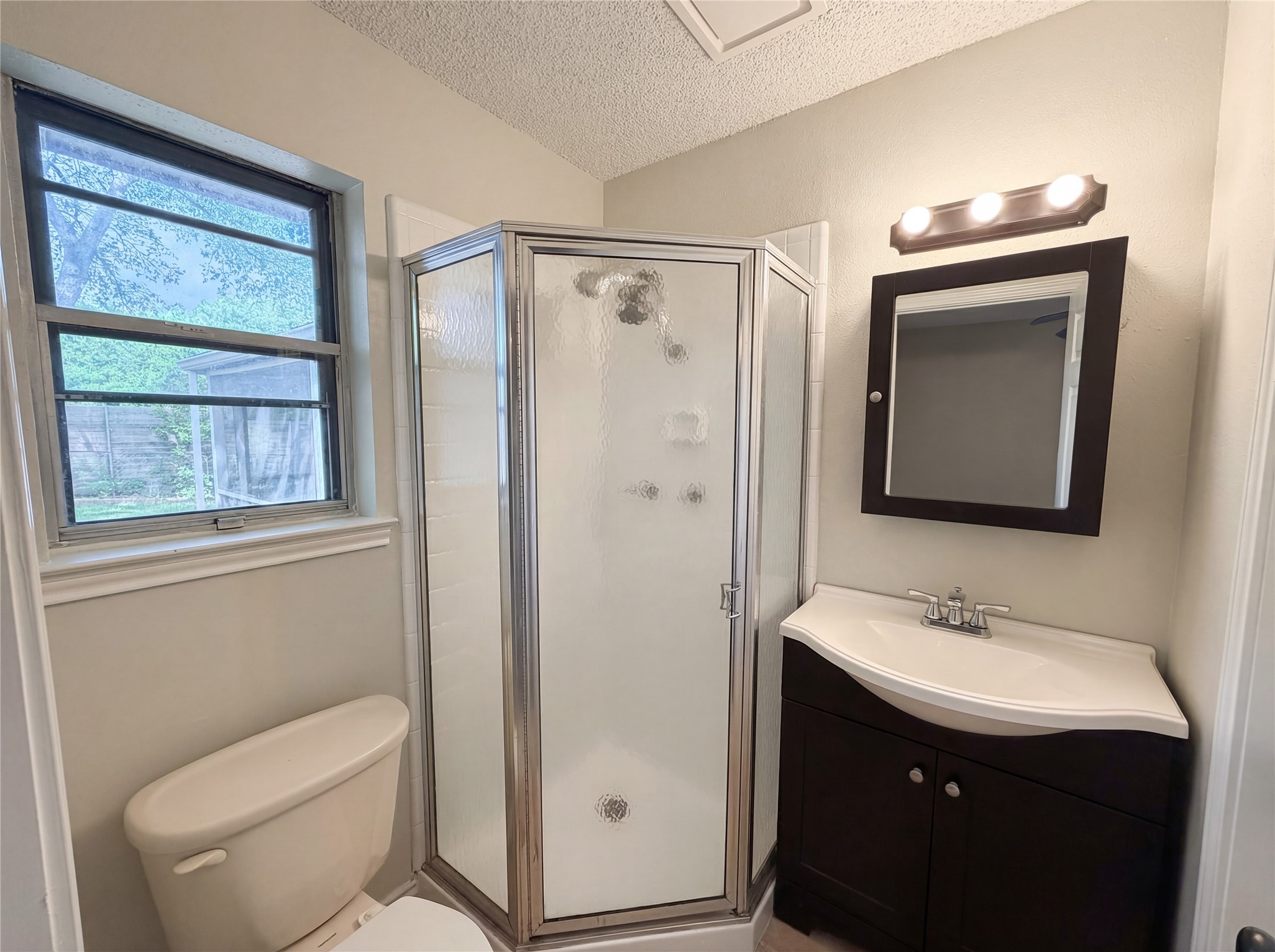 1023 N Lucas Drive Grapevine TX 76051