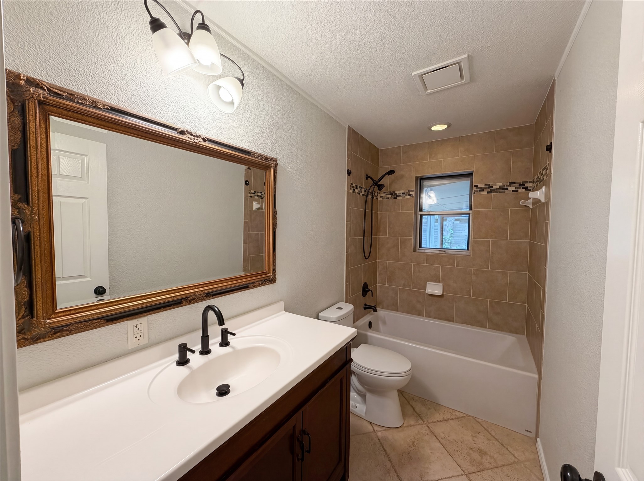 1023 N Lucas Drive Grapevine TX 76051