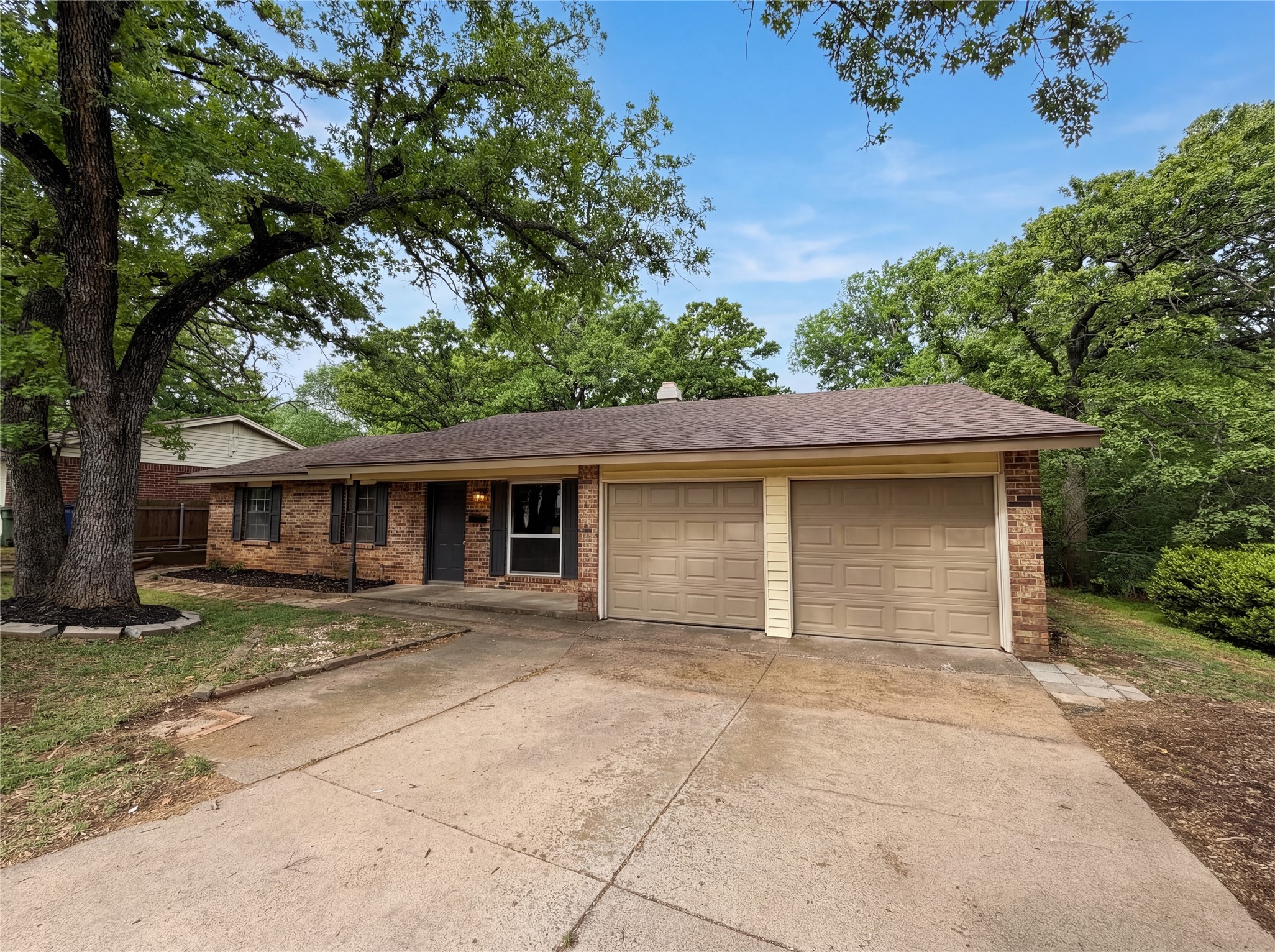 1023 N Lucas Drive Grapevine TX 76051