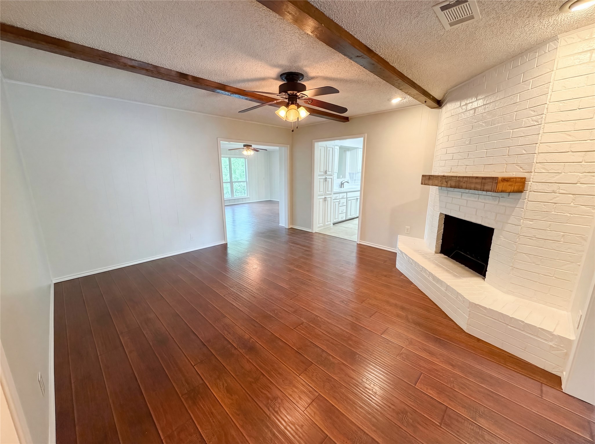 1023 N Lucas Drive Grapevine TX 76051