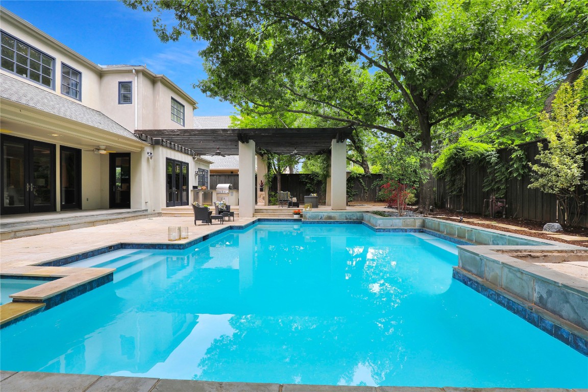 6734 Aberdeen Avenue Dallas TX 75230