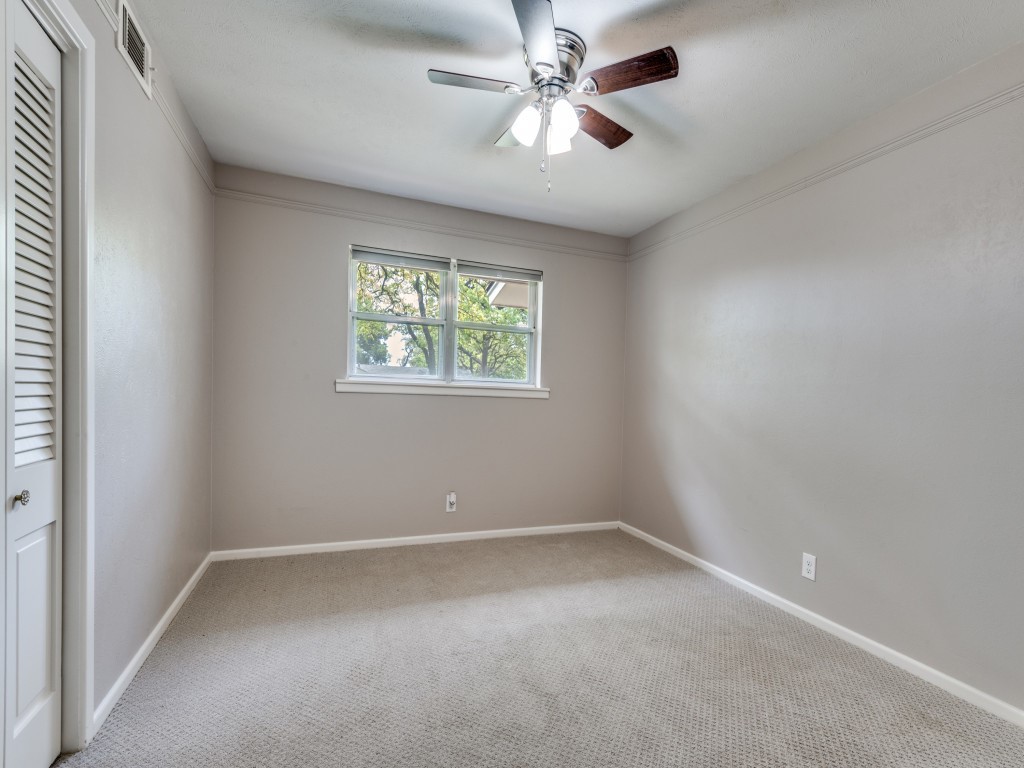 712 Joanna Drive Hurst TX 76053