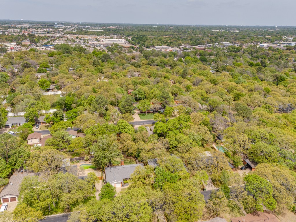 712 Joanna Drive Hurst TX 76053