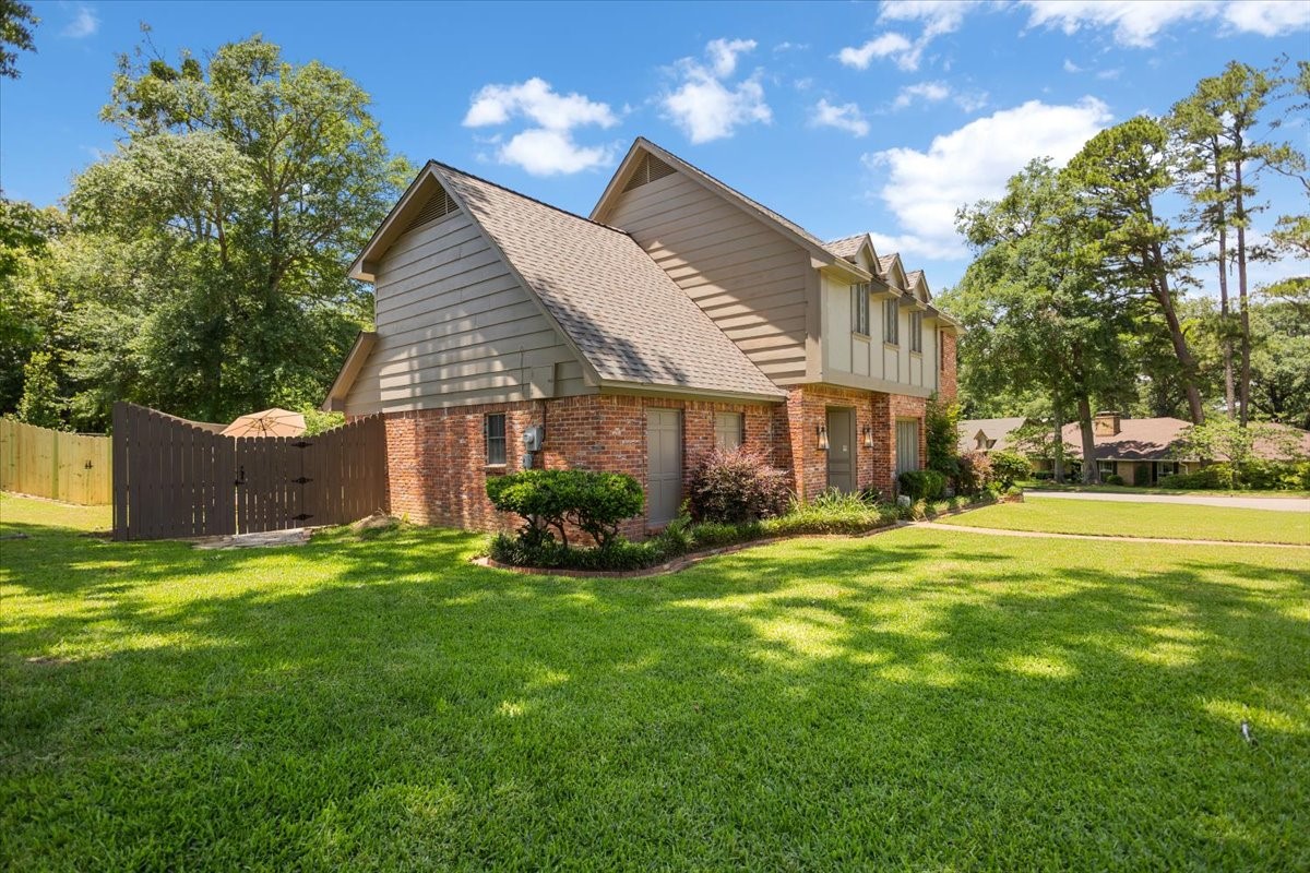 5911 Foxcroft Road Tyler TX 75703