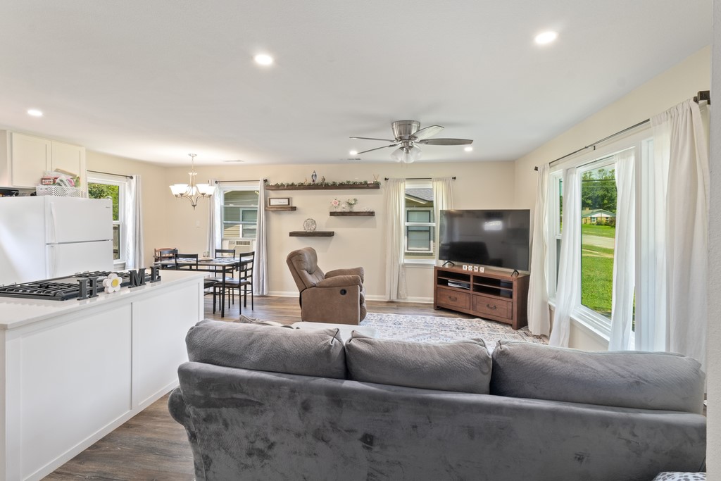 1424 Bowie Drive Corsicana TX 75110
