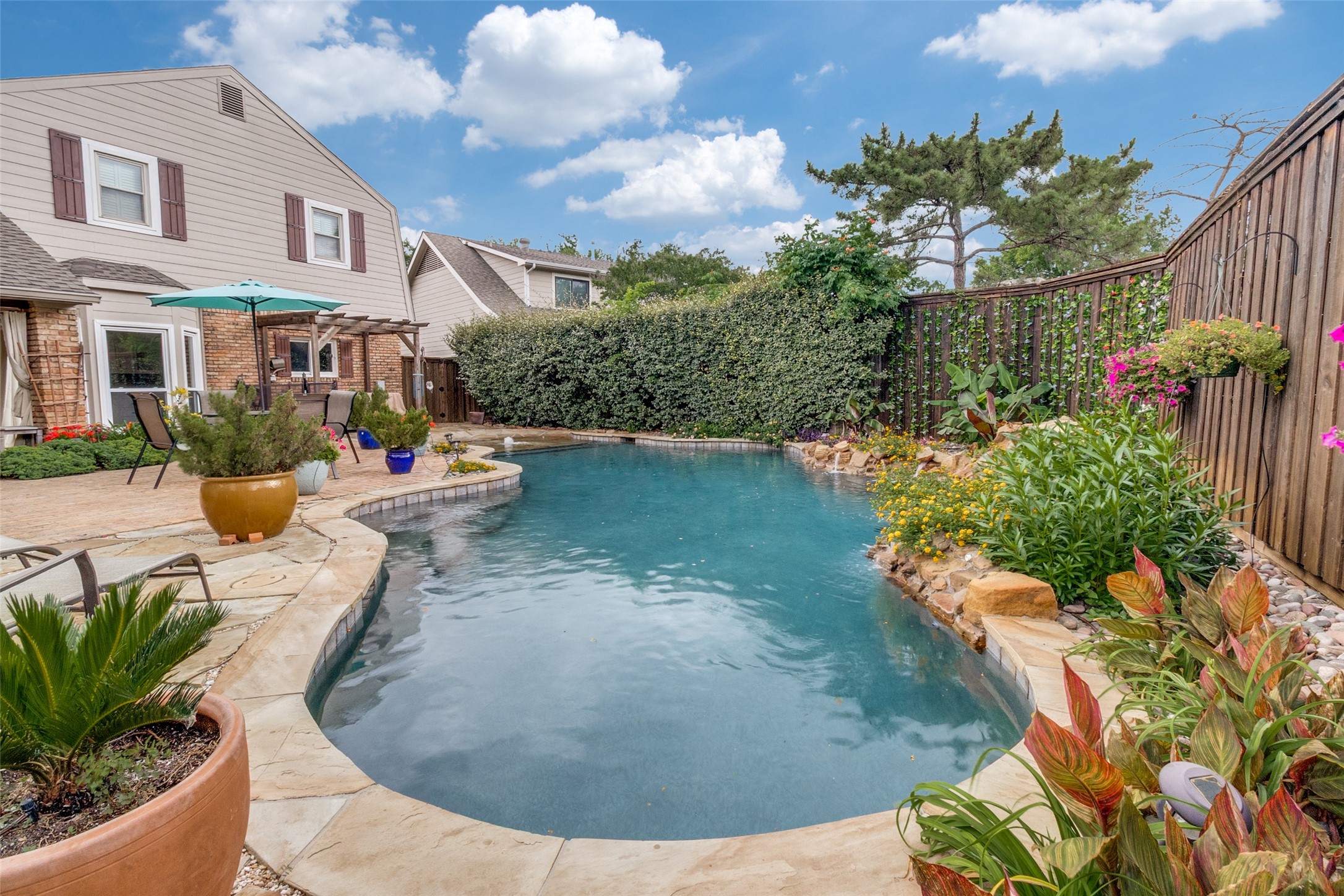 4323 Quail Hollow Road Dallas TX 75287
