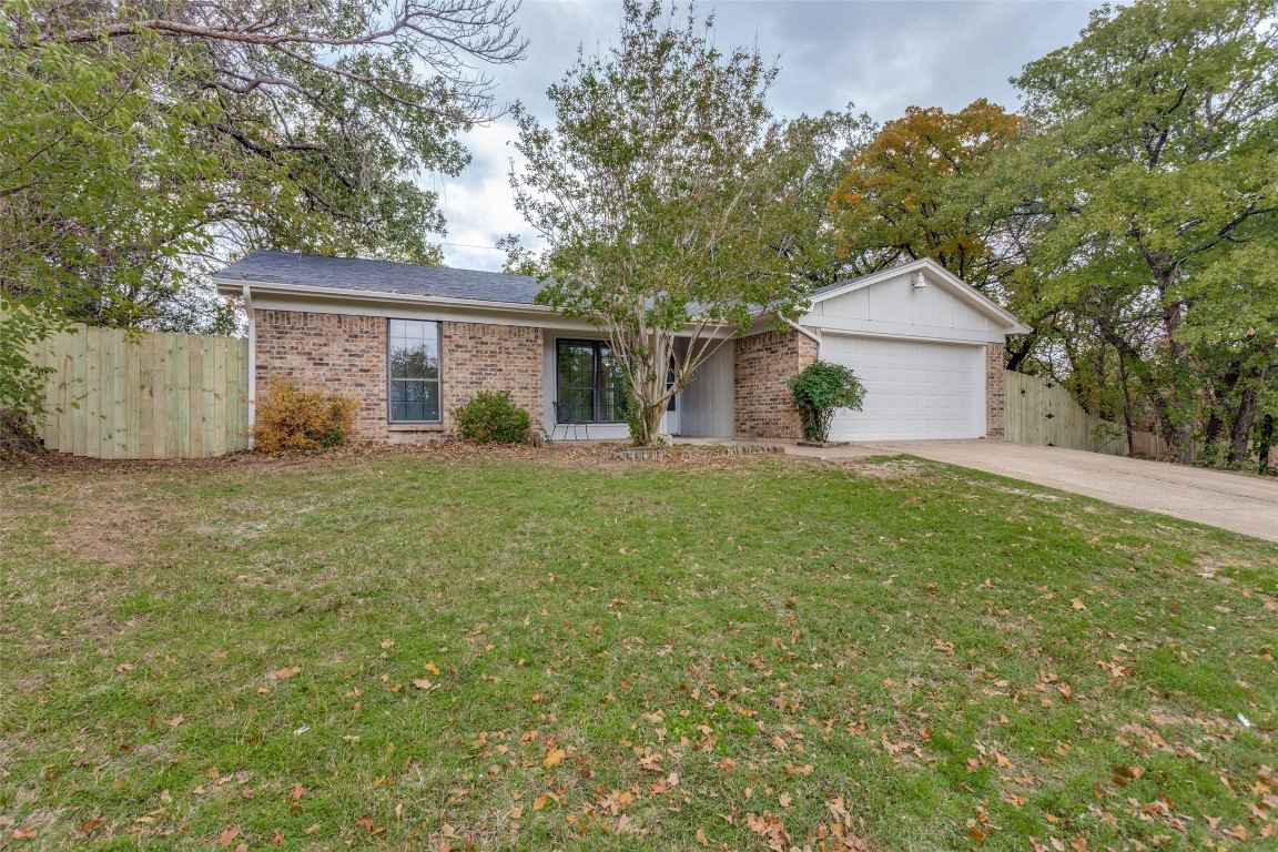 350 Woodhill Way Court Azle TX 76020