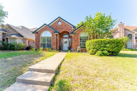 819 Sonora Court Grand Prairie TX 75052