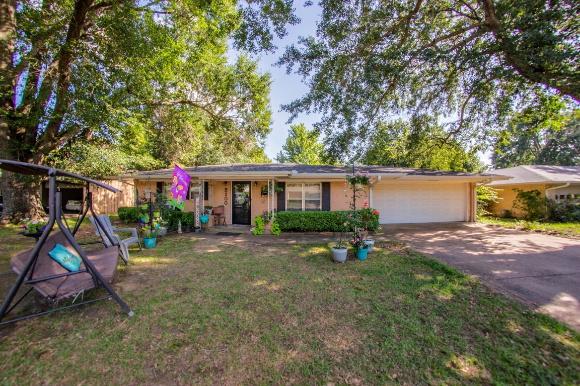 2100 Cedar Street Paris TX 75460