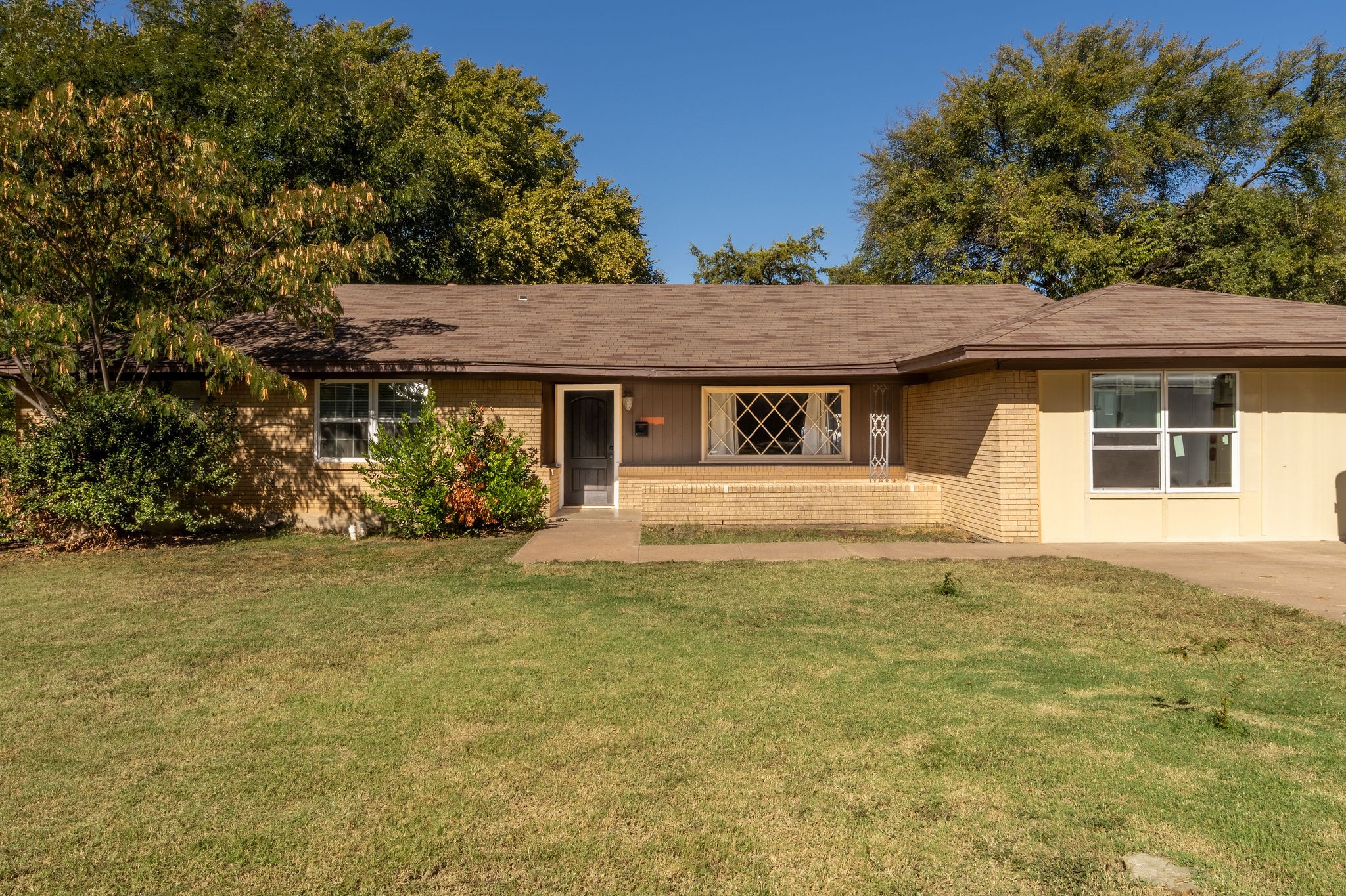 5720 Whitman Avenue Fort Worth TX 76133