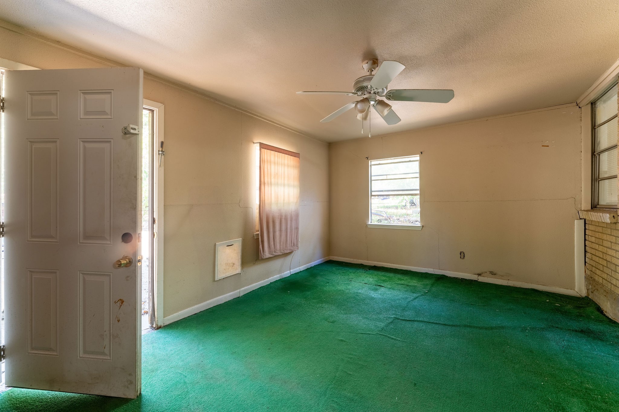 5720 Whitman Avenue Fort Worth TX 76133