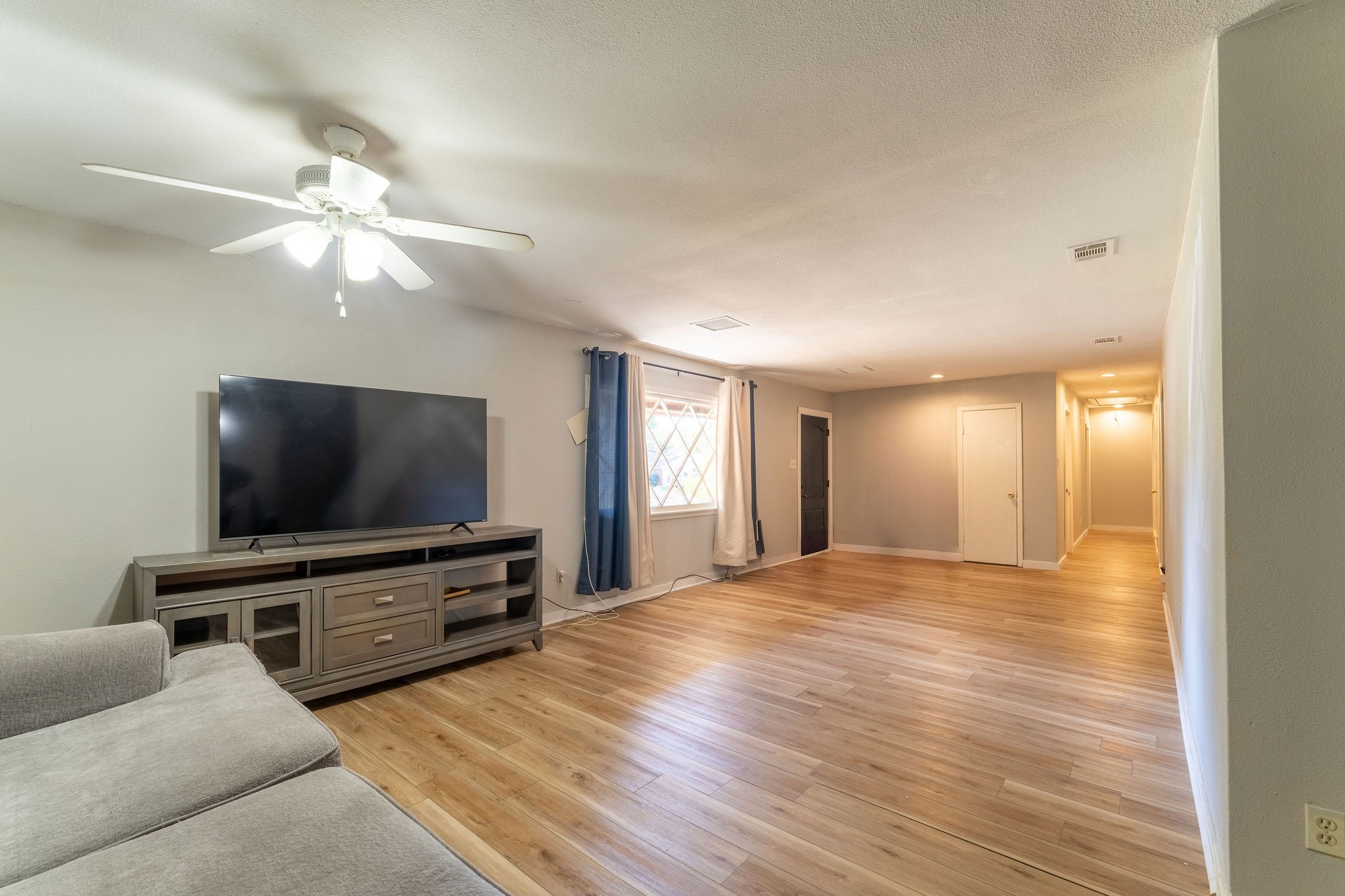 5720 Whitman Avenue Fort Worth TX 76133