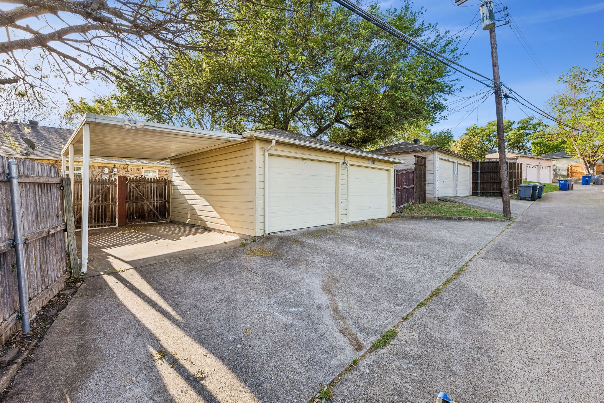 7021 Kingsbury Drive Dallas TX 75231