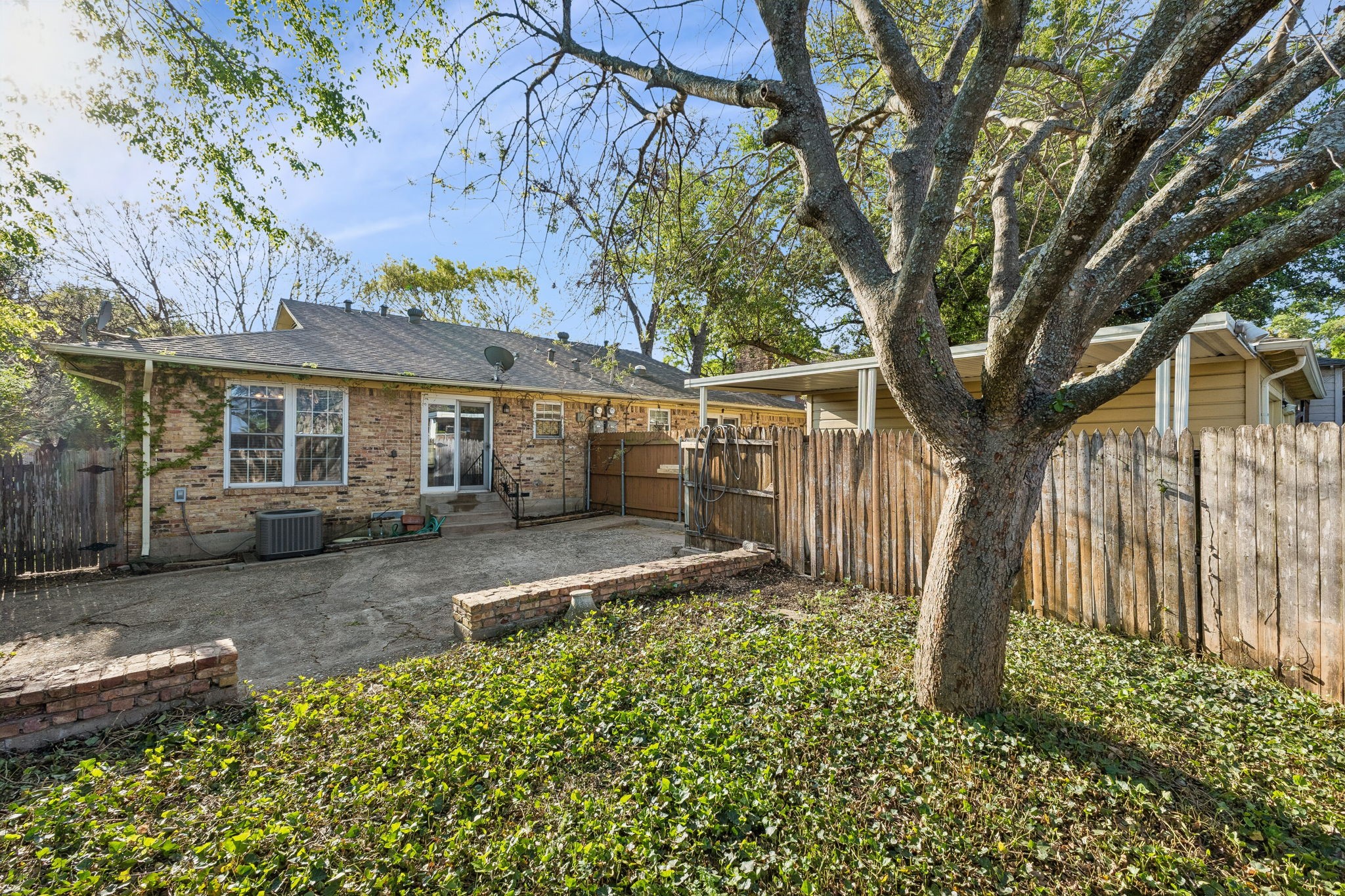 7021 Kingsbury Drive Dallas TX 75231