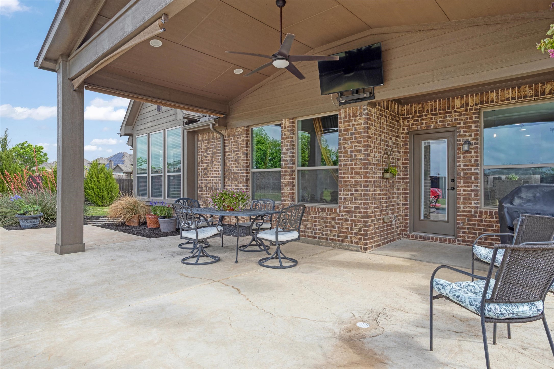 1916 Peggys Cove Van Alstyne TX 75495