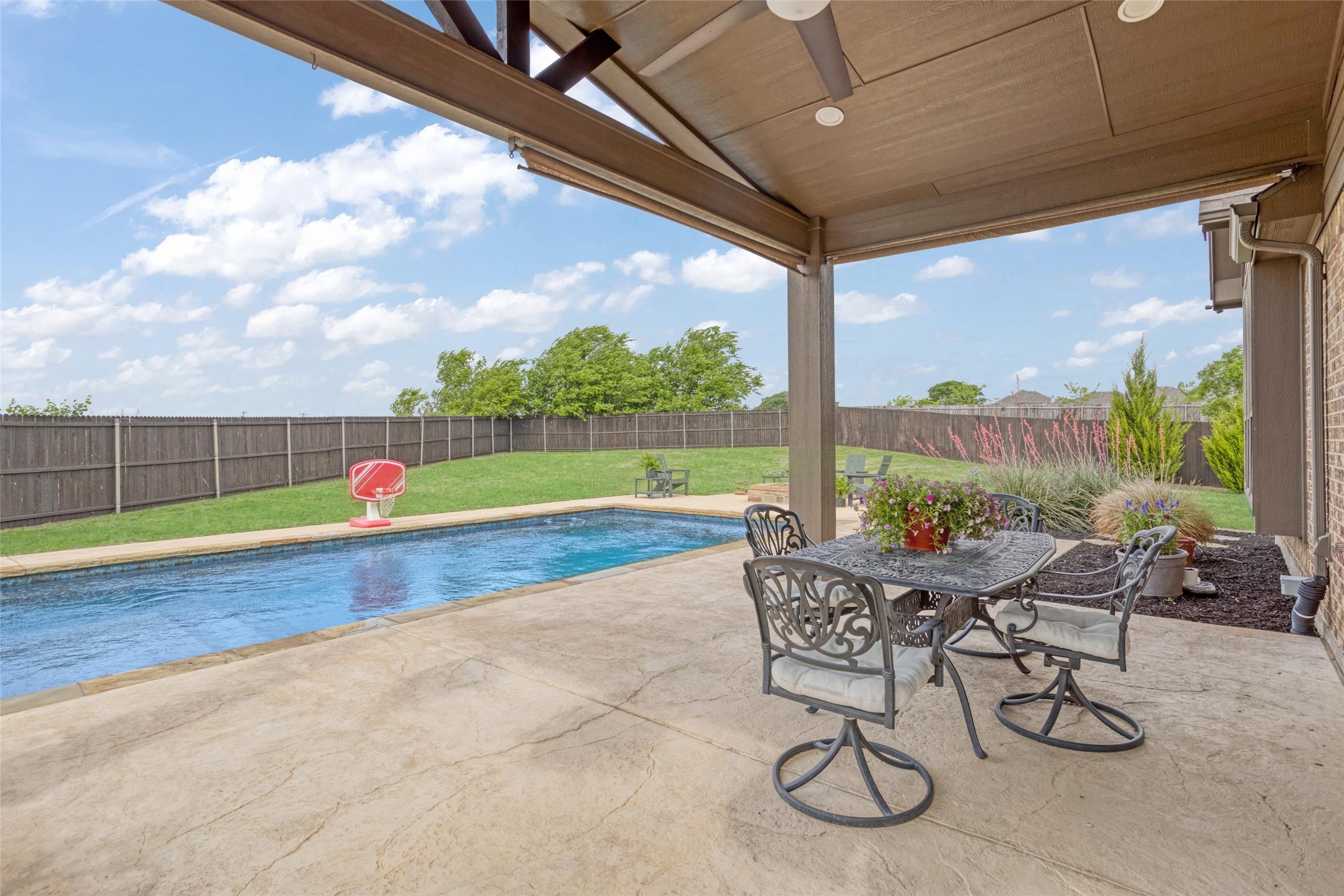 1916 Peggys Cove Van Alstyne TX 75495