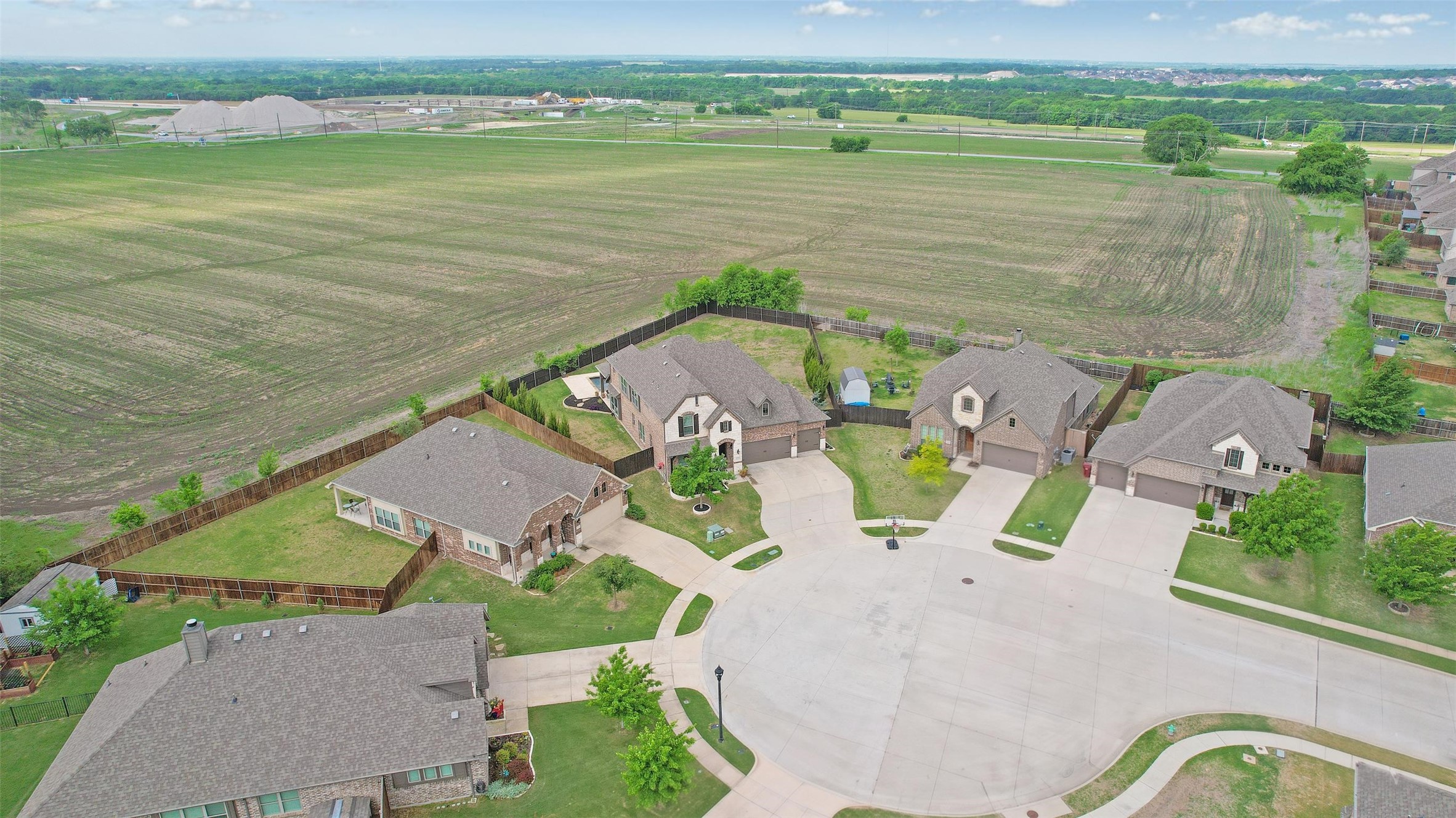 1916 Peggys Cove Van Alstyne TX 75495