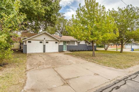 800 Belaire Drive Burleson TX 76028