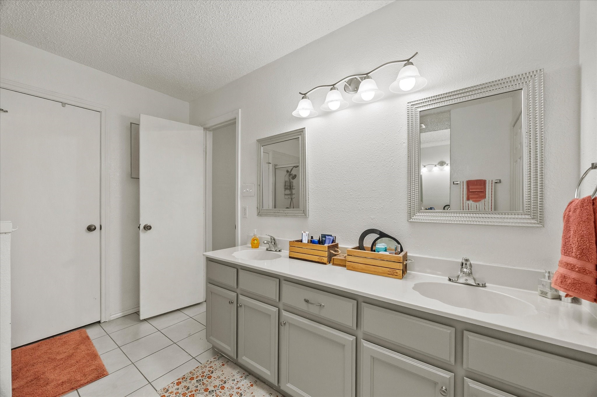 4017 Cherryhill Court Arlington TX 76016