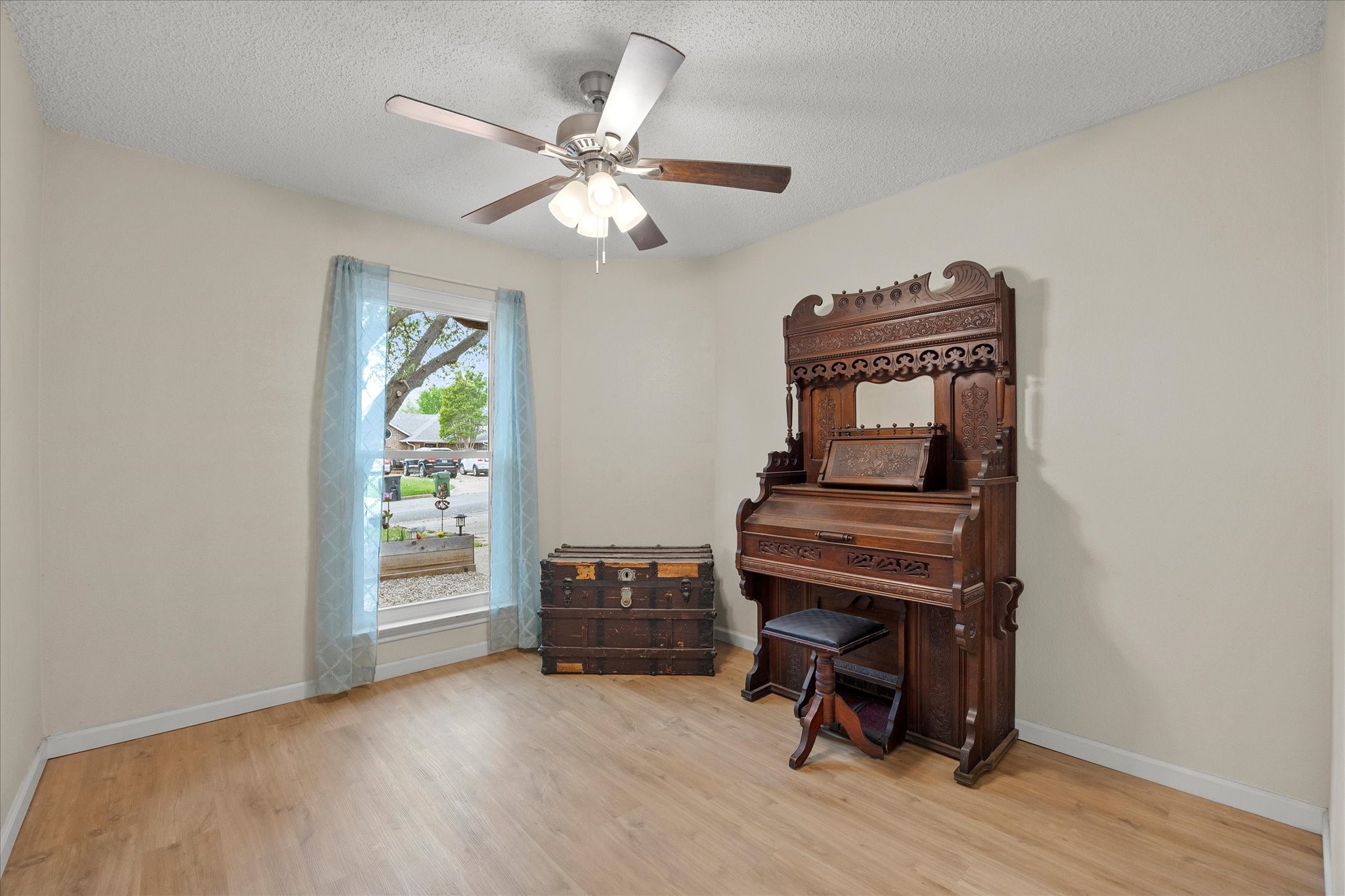 4017 Cherryhill Court Arlington TX 76016