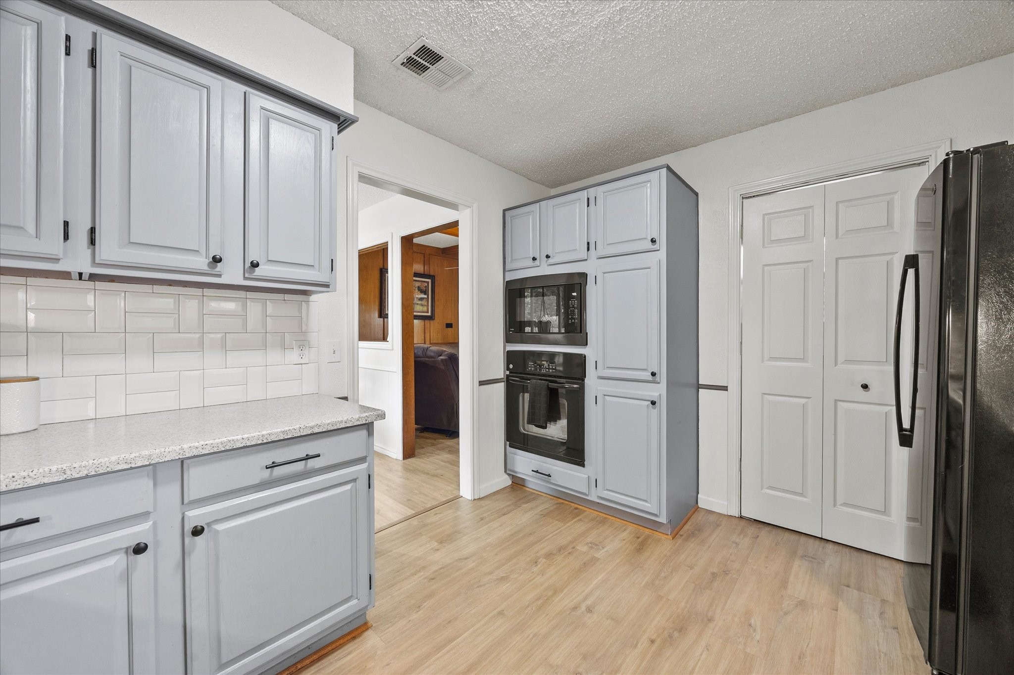 4017 Cherryhill Court Arlington TX 76016