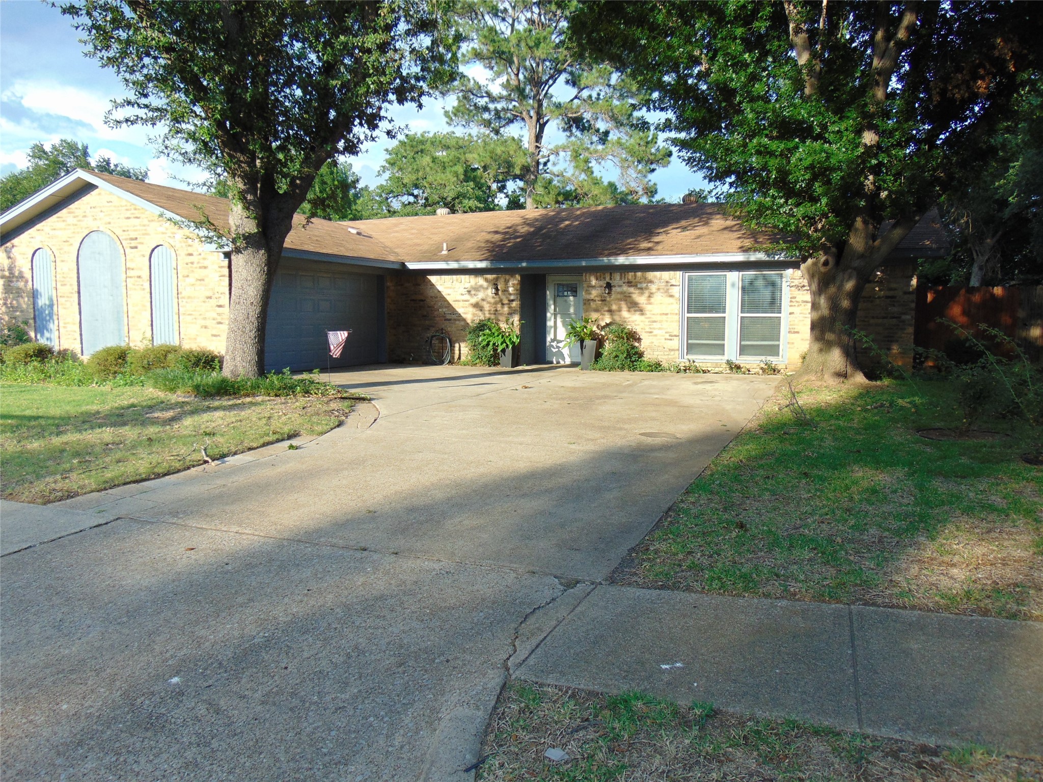 5420 Kings Manor Drive Lake Dallas TX 75065