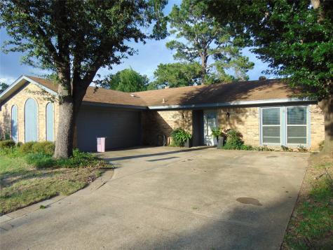 5420 Kings Manor Drive Lake Dallas TX 75065