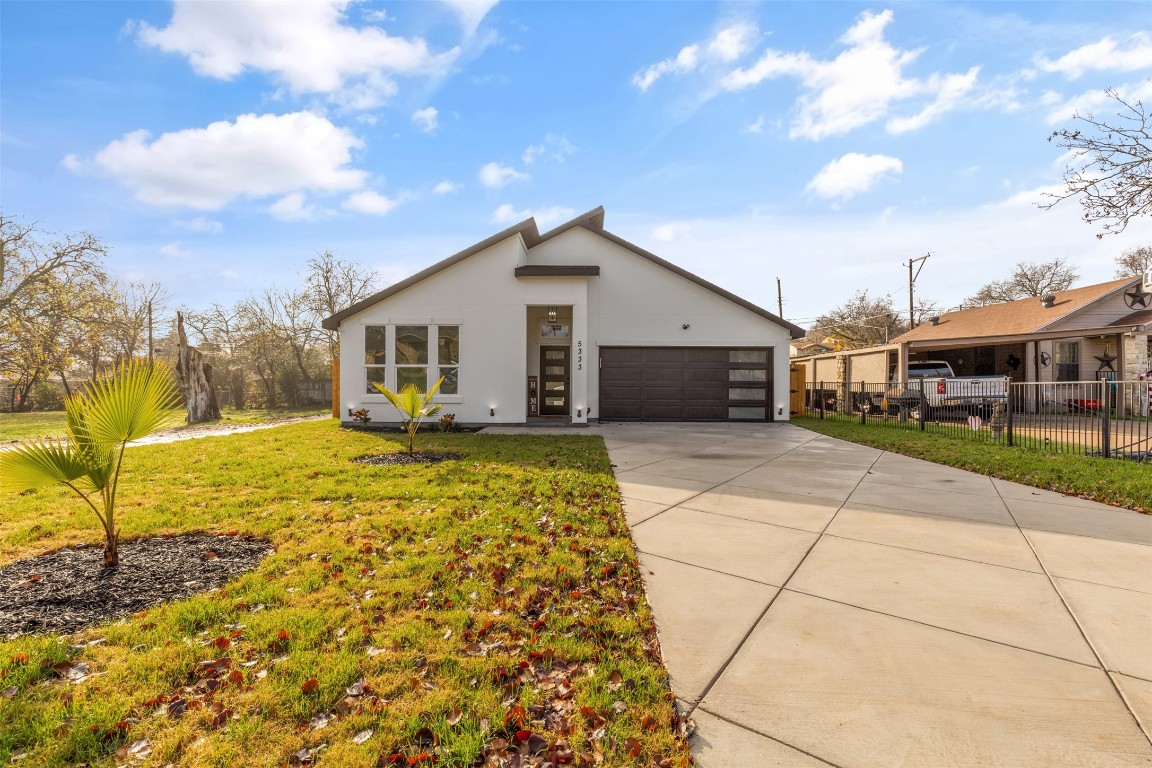 5333 Goodman Avenue Fort Worth TX 76107