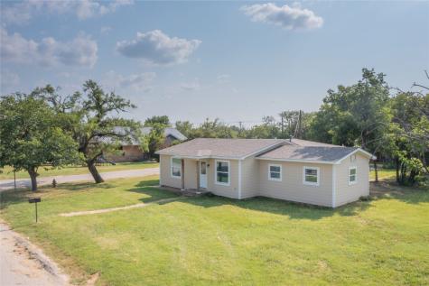 901 N Live Oak Street Breckenridge TX 76424