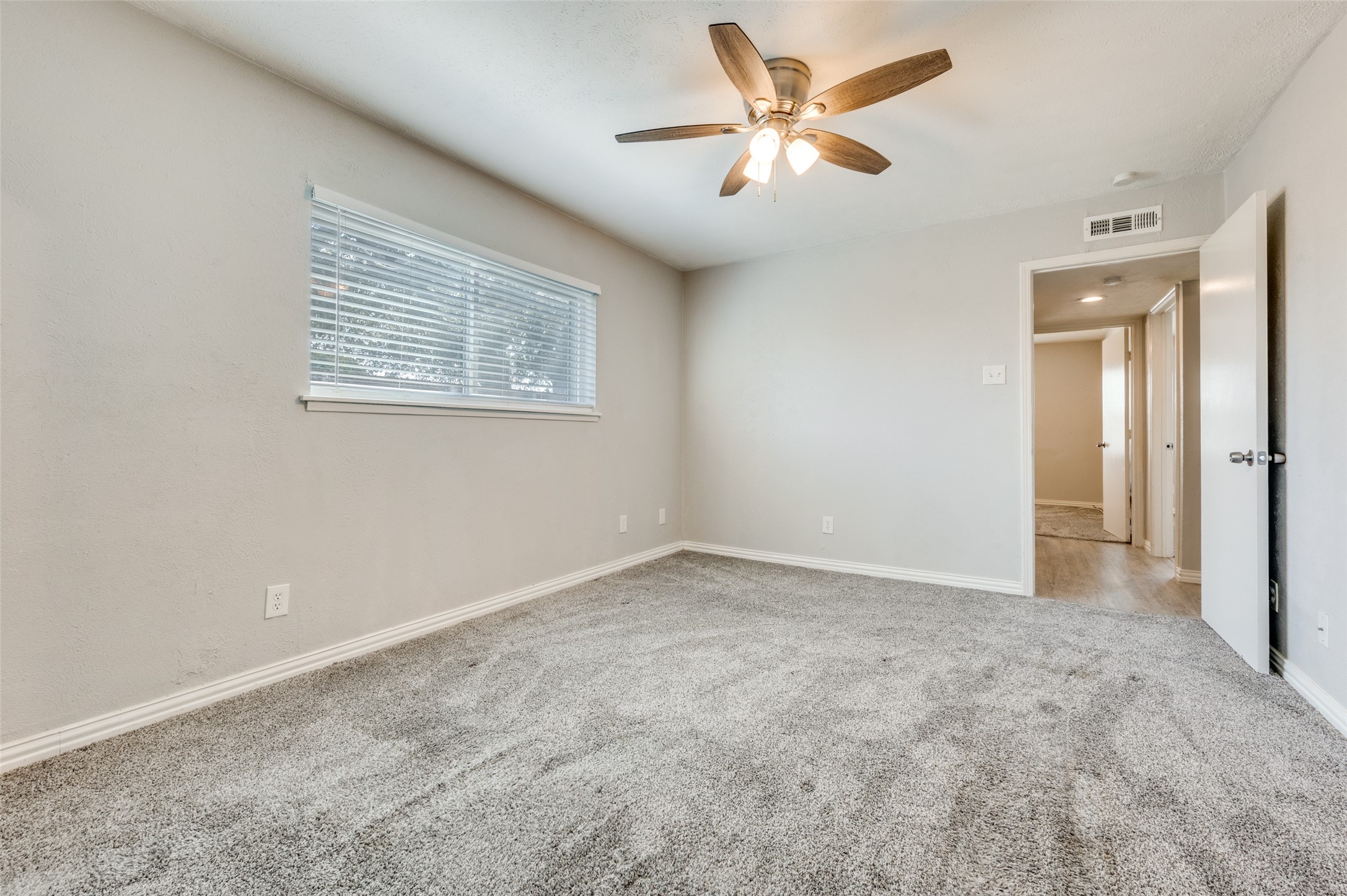 2043 Chatsworth Road Carrollton TX 75007