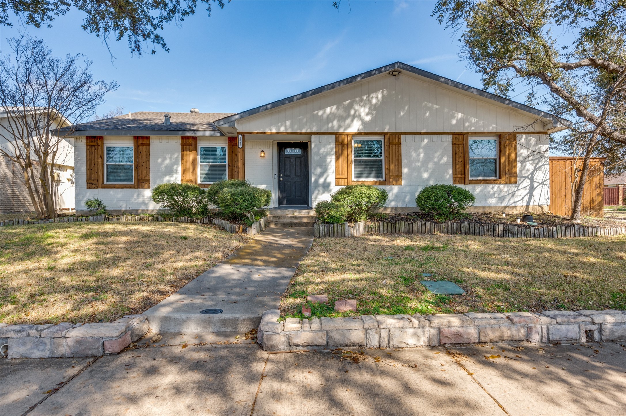 2043 Chatsworth Road Carrollton TX 75007
