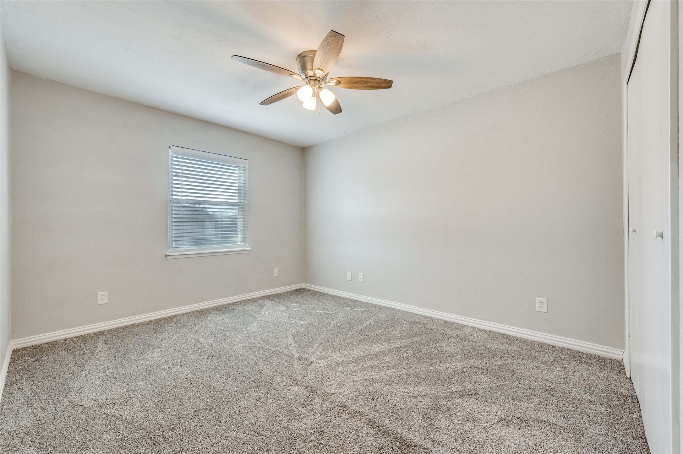 2043 Chatsworth Road Carrollton TX 75007