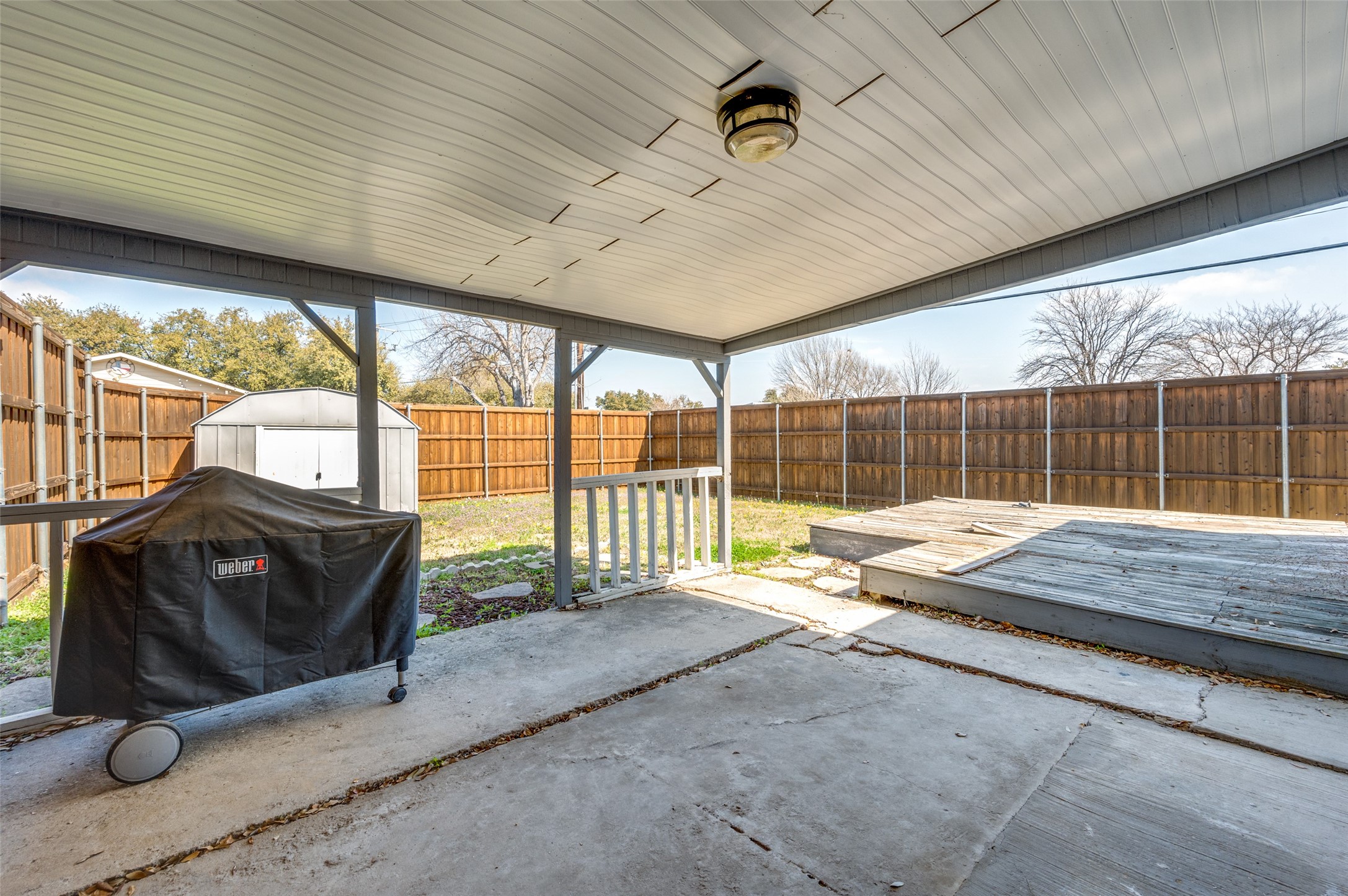 2043 Chatsworth Road Carrollton TX 75007