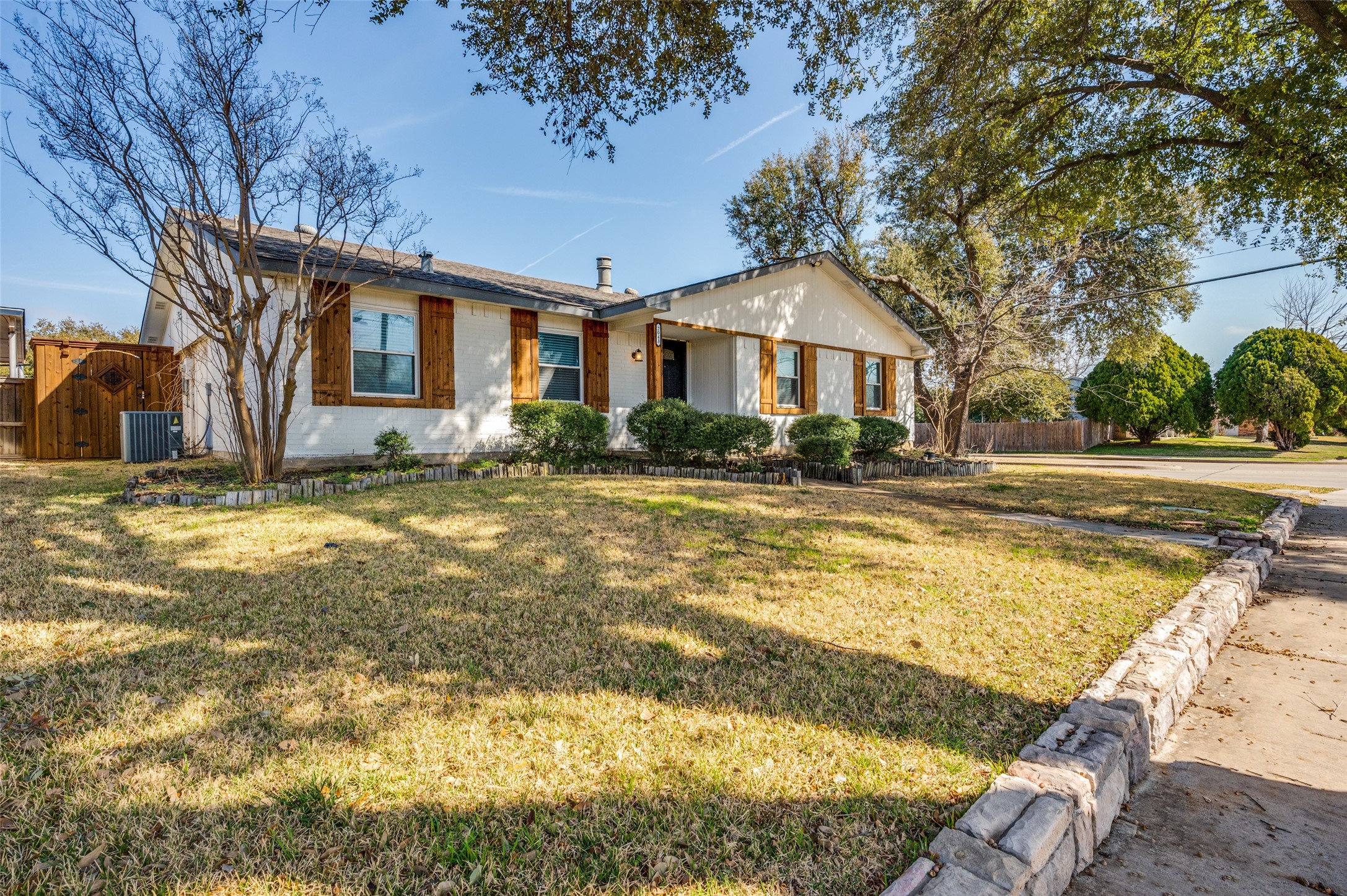 2043 Chatsworth Road Carrollton TX 75007