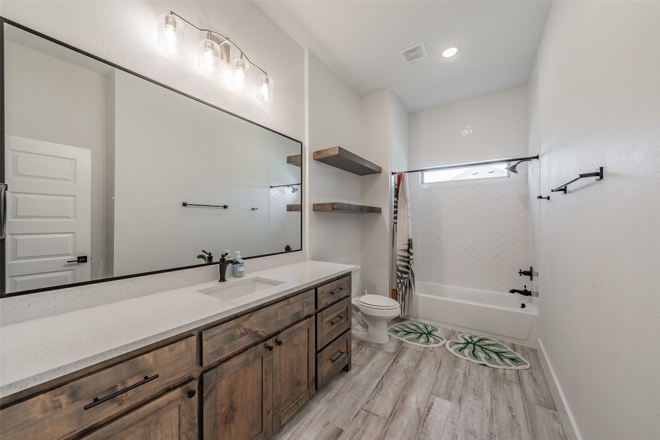 2011 Feather Lane Weatherford TX 76088