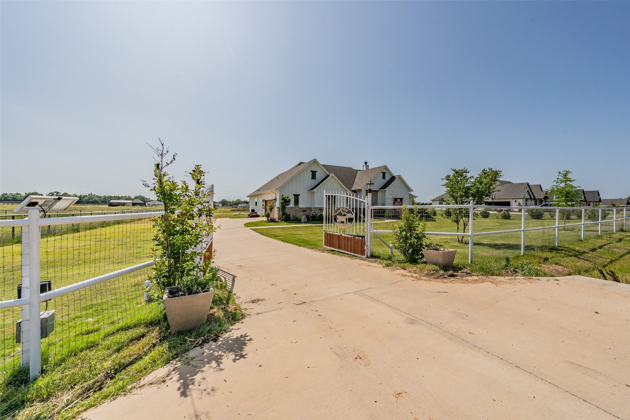 2011 Feather Lane Weatherford TX 76088