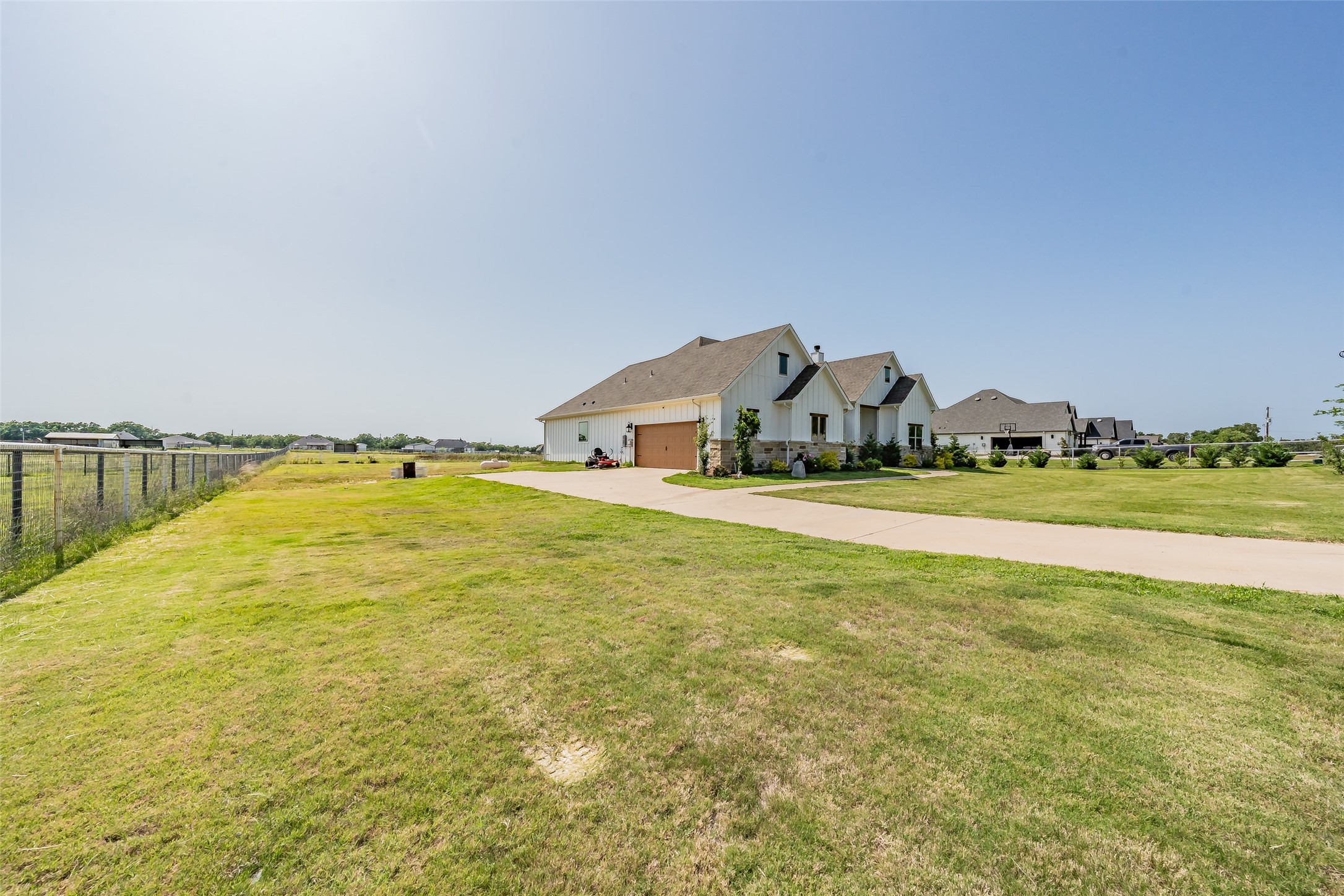 2011 Feather Lane Weatherford TX 76088