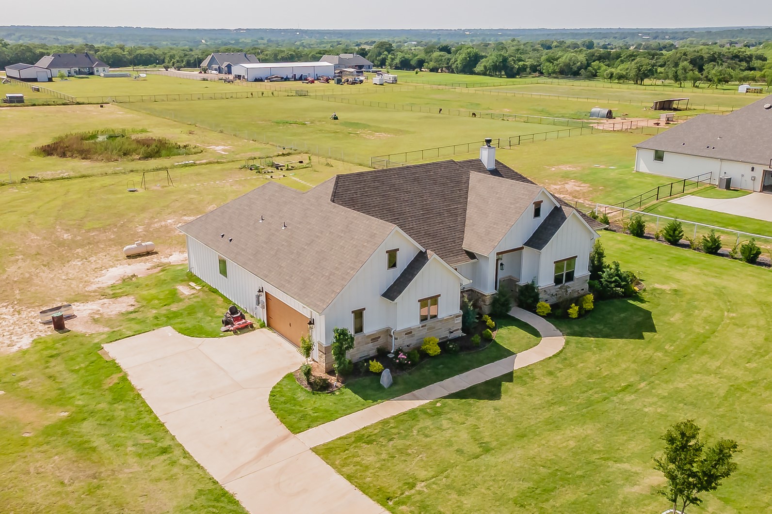 2011 Feather Lane Weatherford TX 76088